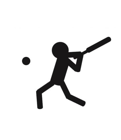 この人はボールを打つ前ですか、ボールを打った後ですか？