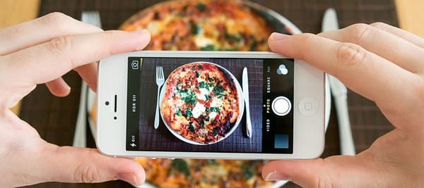 친척이 올린 음식사진, 어떤 이모티콘을 누를까요?